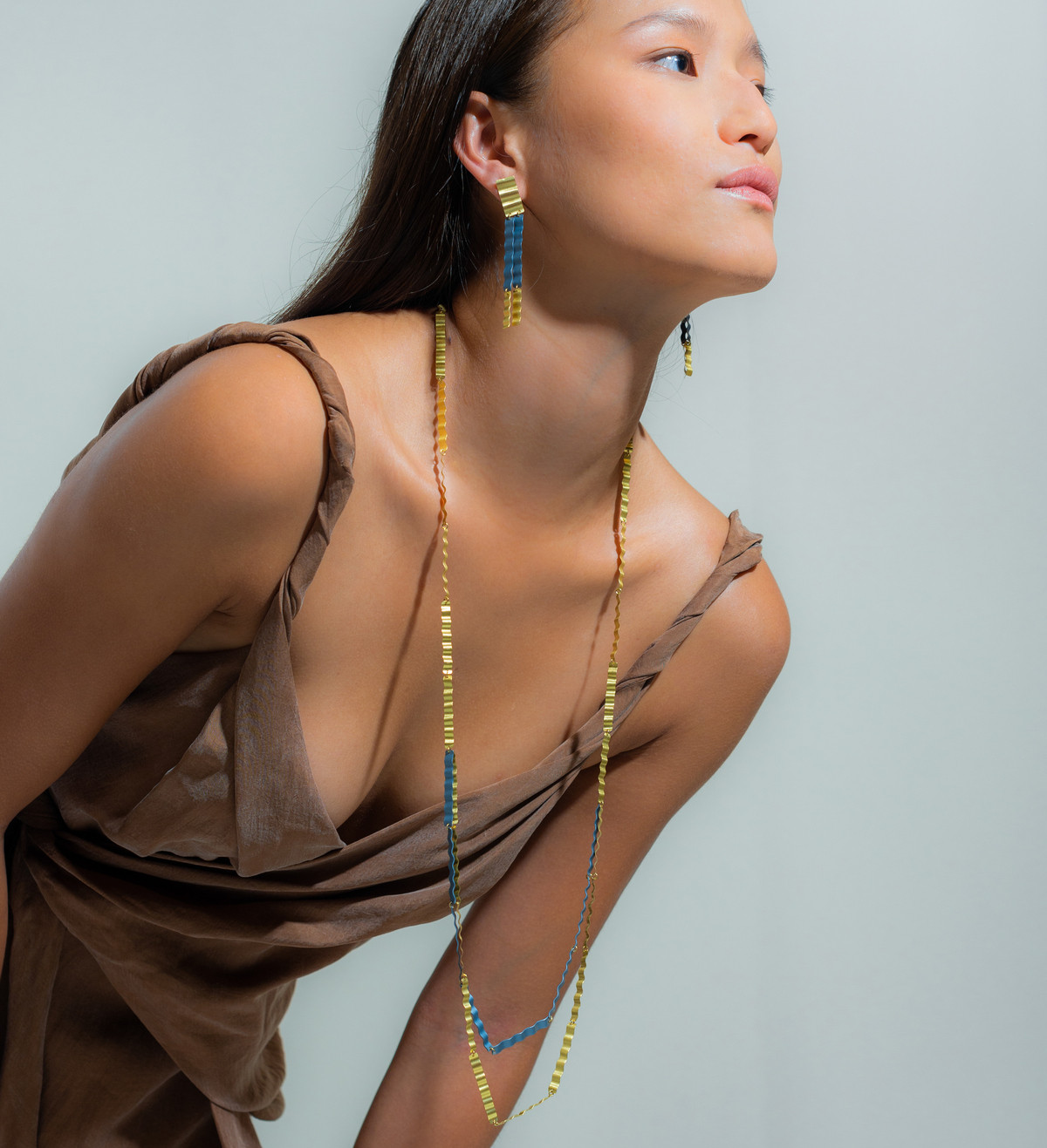 Collar or i titani Aigua llarg doble 90cm