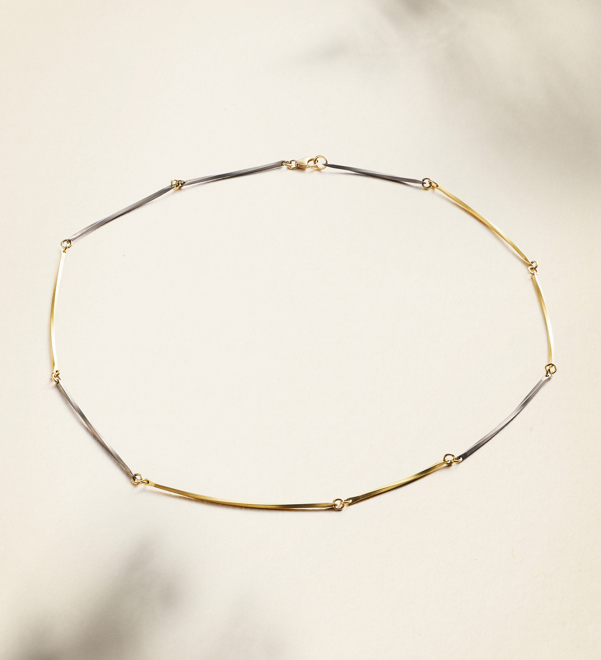 Collar or i titani Pinassa 1 volta