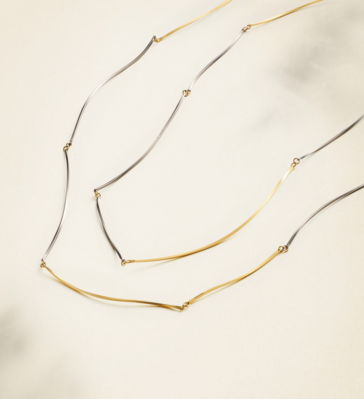 Collar or i titani Pinassa 126cm