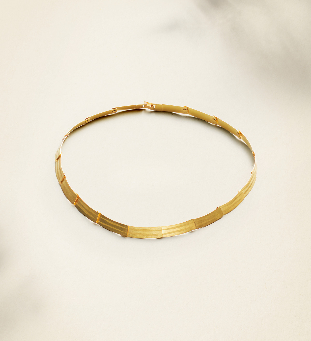 Collar or Traces 44cm