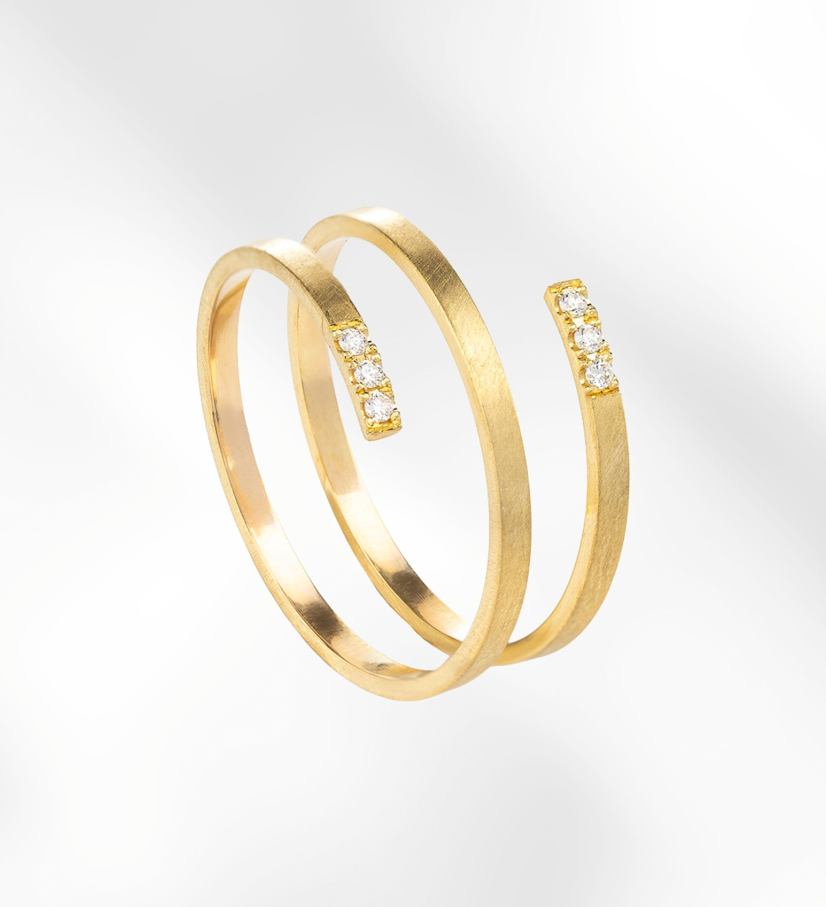 Anell or groc Feel i 6 diamants 0,042ct